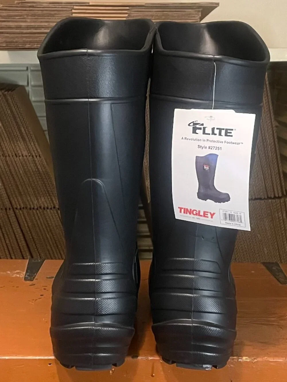 TINGLEY Flite Men's Size 10 27251 Composite Safety Toe Knee Boot Cleated Outsole